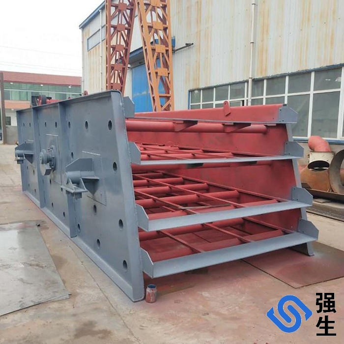 60多年礦用振動(dòng)篩生產(chǎn)企業(yè)(電話13793898555)生產(chǎn)有高效礦用振動(dòng)篩,脫水振動(dòng)篩,電磁高頻振動(dòng)篩等高規(guī)格高品質(zhì),價(jià)格從優(yōu),篩分效率高并可按客戶要求設(shè)計(jì),歡迎選購